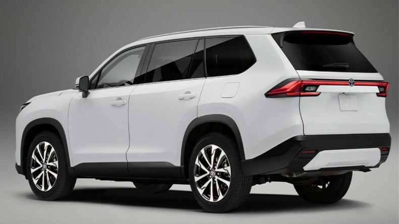 Upcoming 7 Seater SUVs: Toyota लॉन्च करने जा रही है ये 7 सीटर फैमिली एसयूवी- जानिये क्या है खास